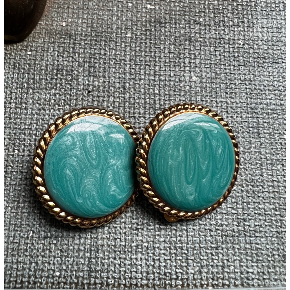 vintage 80s turquoise swirl enamel goldtone earclips
